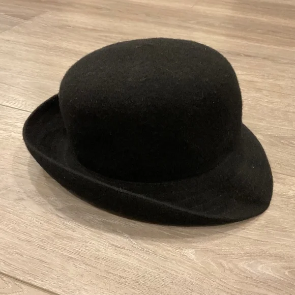 Vintage Banana Republic Safari & Travel Clothing Co. Hat 100% Wool Bow Black RARE Vintage 1983 Banana Republic Safari & | Mercari main image 4